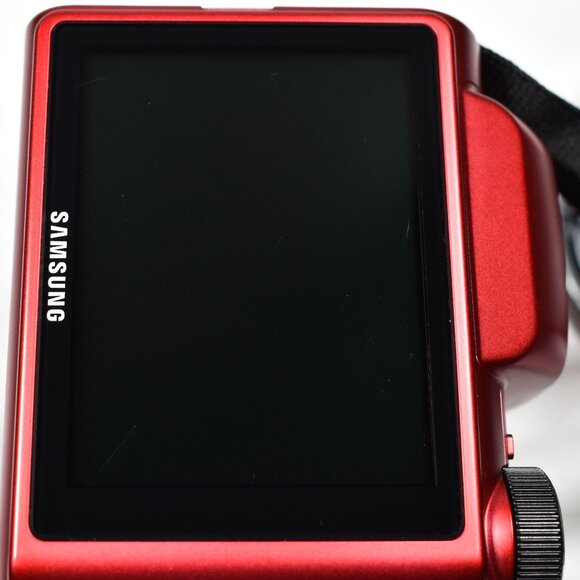 Samsung WB100 Digital Camera 16.2MP 26x Optical Zoom HD Video 32GB SD Card - Picture 12 of 12